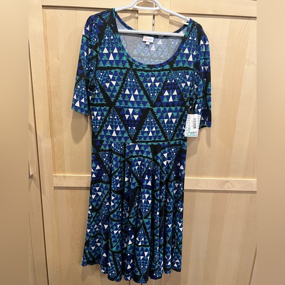 Lularoe Nicole Dress - Picture 1 of 8